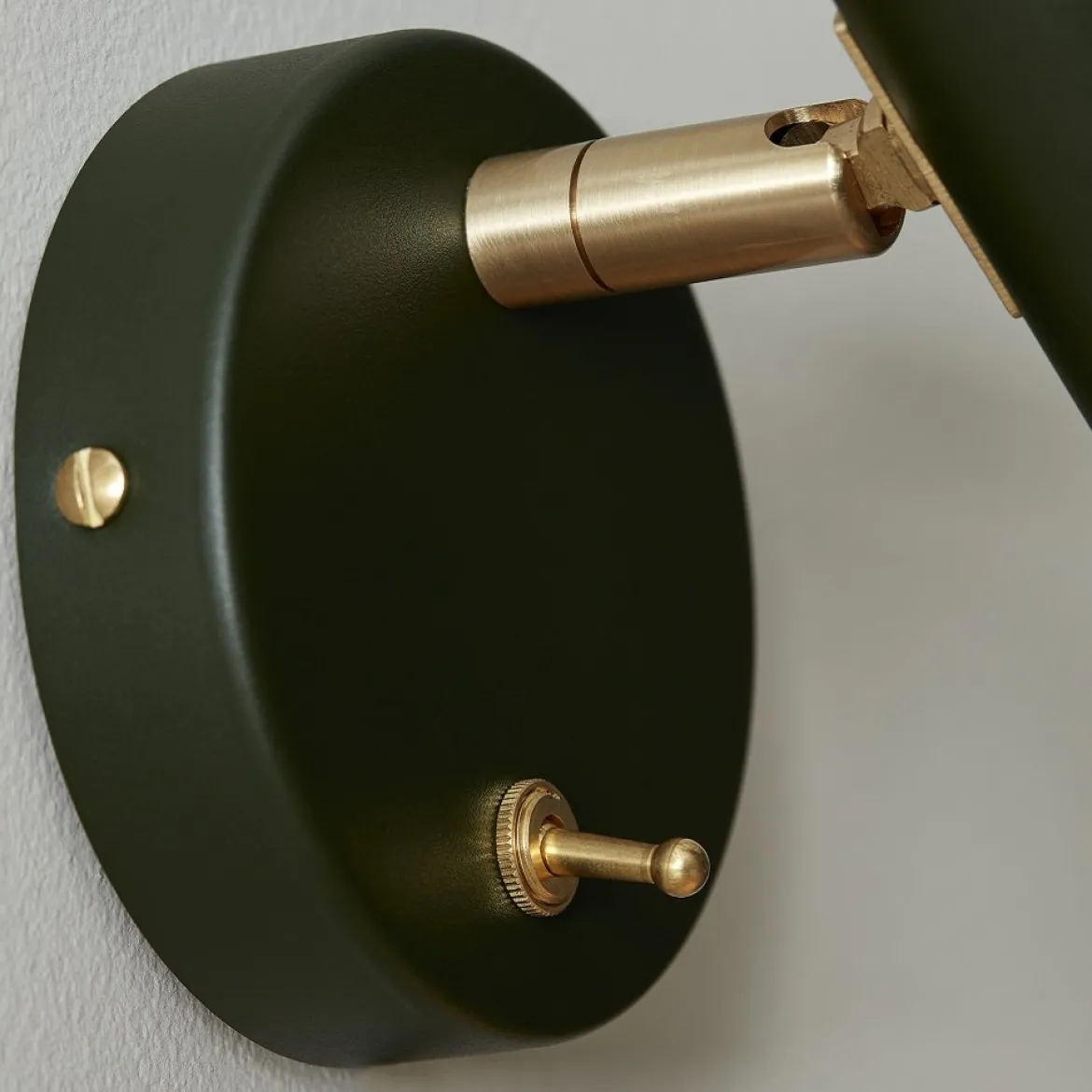 Belid Slender Wandleuchte grün GU4 mit Kalbel