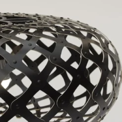 David Trubridge Kina Pendelleuchte Ø 80cm schwarz 2 Seiten