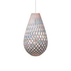 David Trubridge Koura Pendelleuchte 100 cm blau