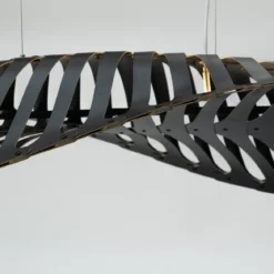 David Trubridge Navicula large Pendelleuchte 100 cm schwarz 2 Seiten
