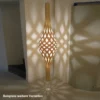 David Trubridge Nikau Pendelleuchte pink