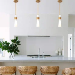 Elstead Lighting Kristy Pendelleuchte 1-flammig Antik Gold Opalglas