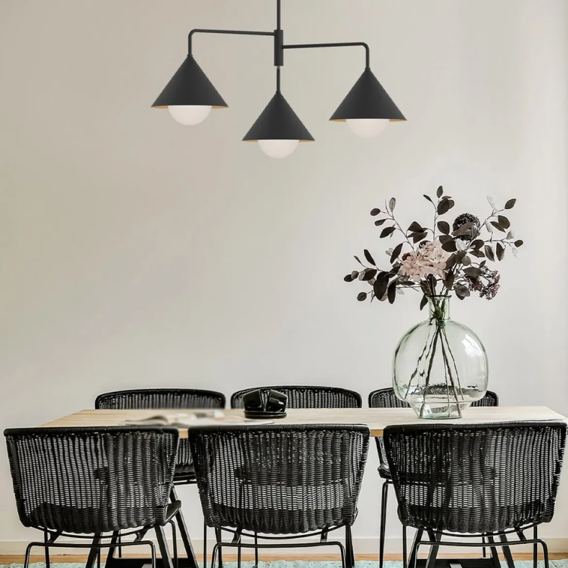 Elstead Lighting Remyck Pendelleuchte 3-flammig Schwarz