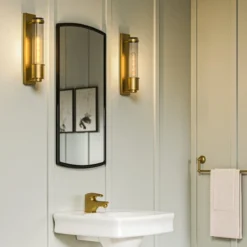 Elstead Lighting Wellington Wandleuchte 1-Light Messing Klarglas E27