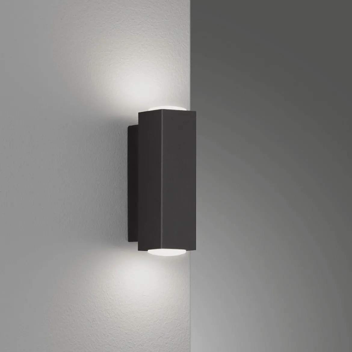 Fischer & Honsel 30383 LED Wandleuchte Carlo schwarz 3000K up and down