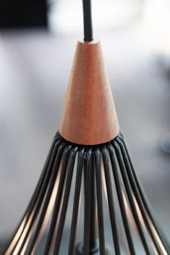Halo Design No. 990921 LED Pendelleuchte DROPS, schwarz matt-Holz Ø 38
