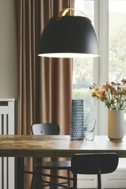 Halo Design No. 734887 LED Pendelleuchte OSLO Schwarz Eiche Ø 40