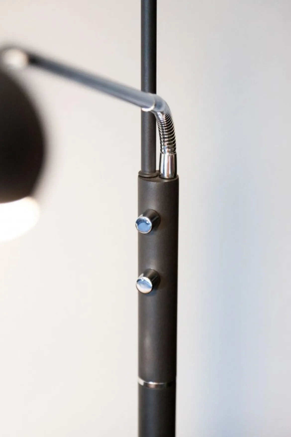 Halo Design No. 716067 Stehleuchte Vegas Kombi Schwarz Chrom 180cm