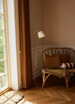 Halo Design 745418 Stehleuchte Room 49 antikes messing opal E27