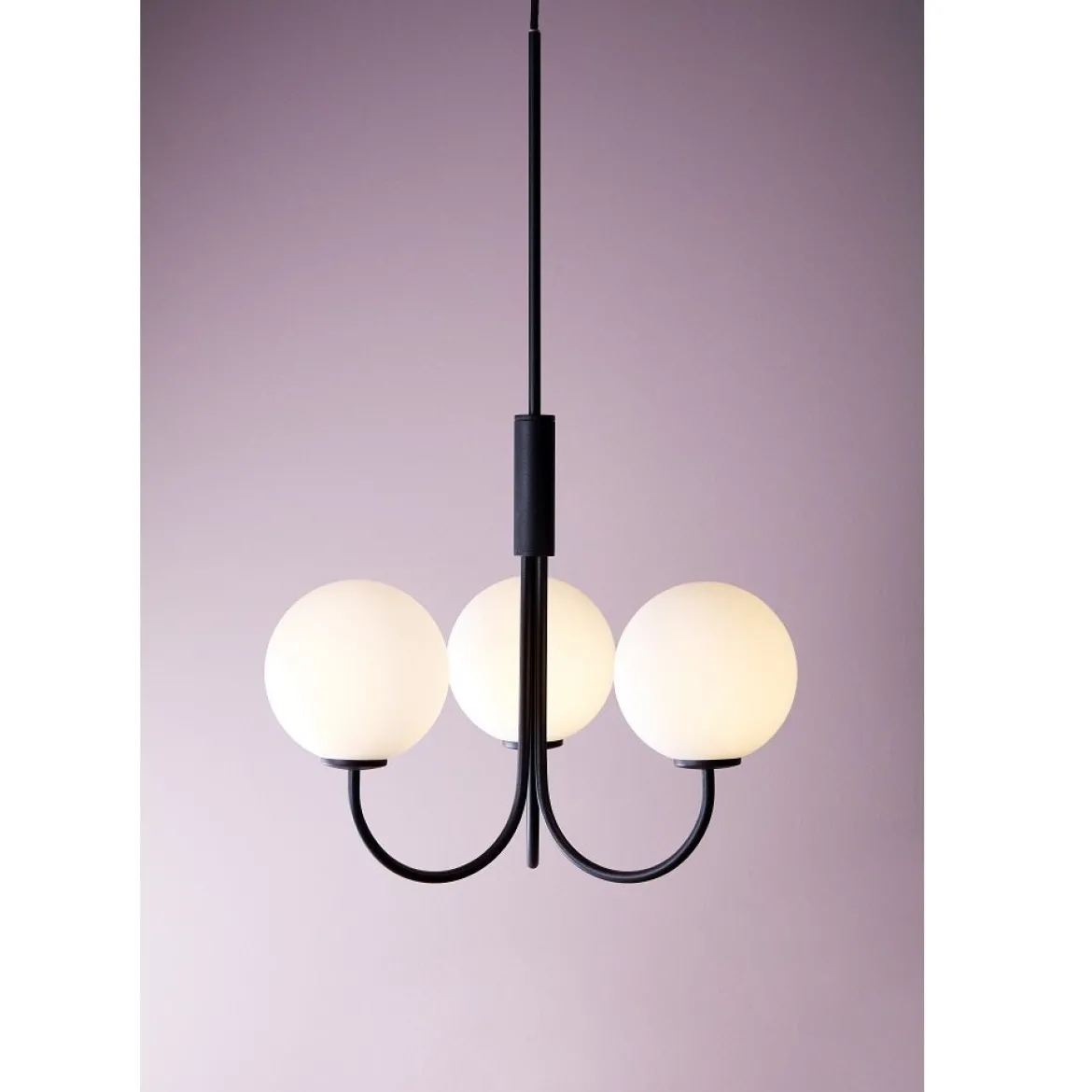 Herstal Ballon Pendelleuchte schwarz Glas opal G9