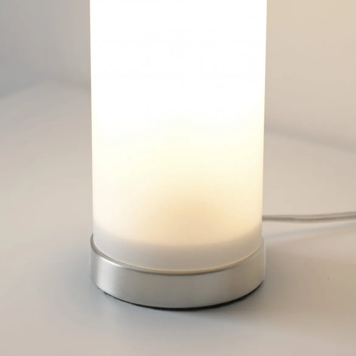 JUST LIGHT 14006-16 BOTTLE Tischleuchte weiss Opalglas