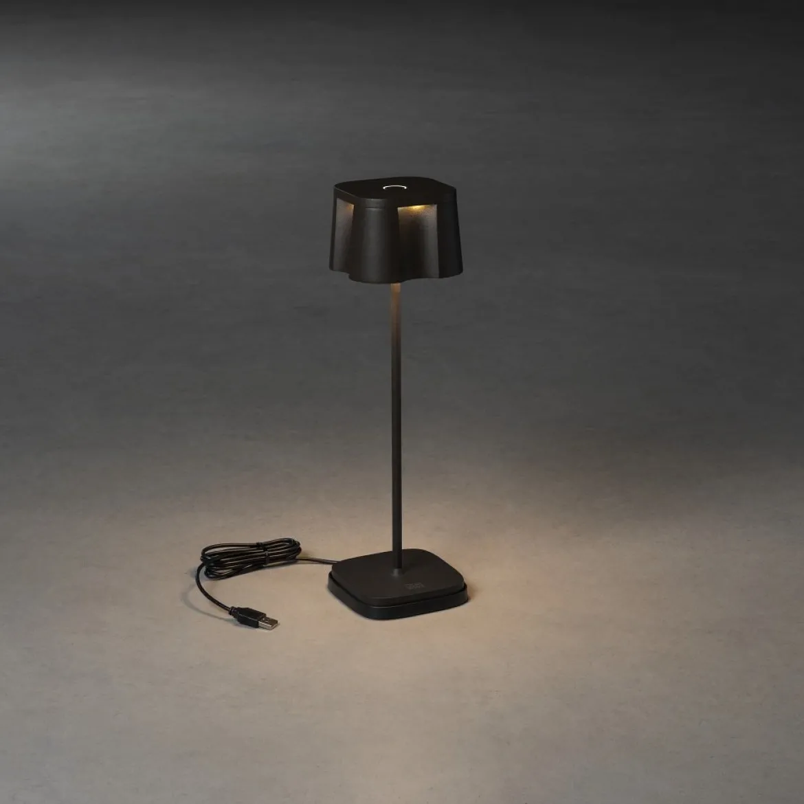KONSTSMIDE 7818-750 Nice USB-Tischleuchte schwarz IP54