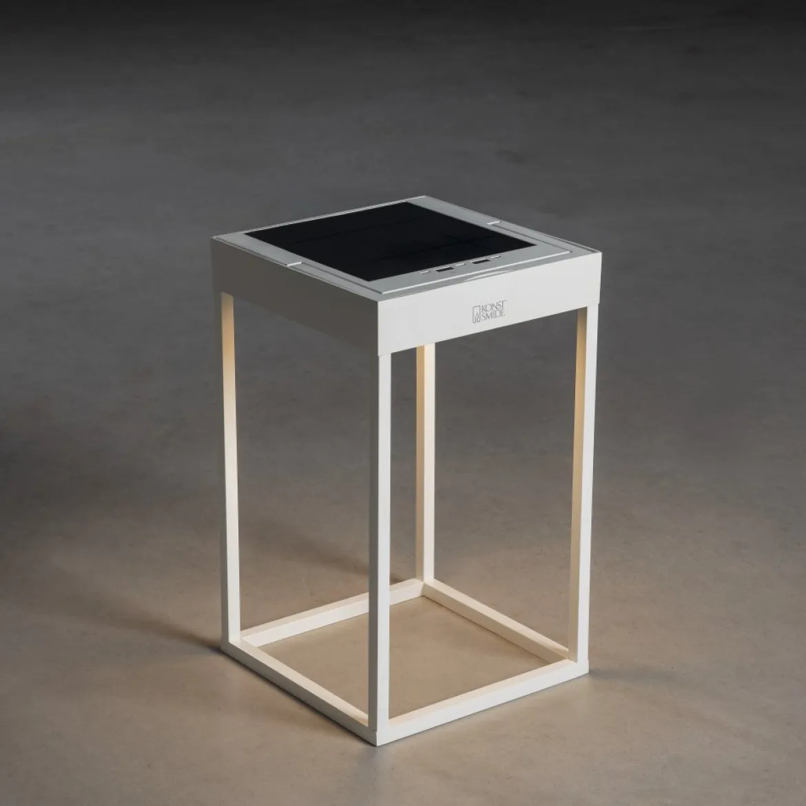 KONSTSMIDE No. 7815-250 Portofino LED Solar USB-Laterne weiß dimmbar mit Sensor