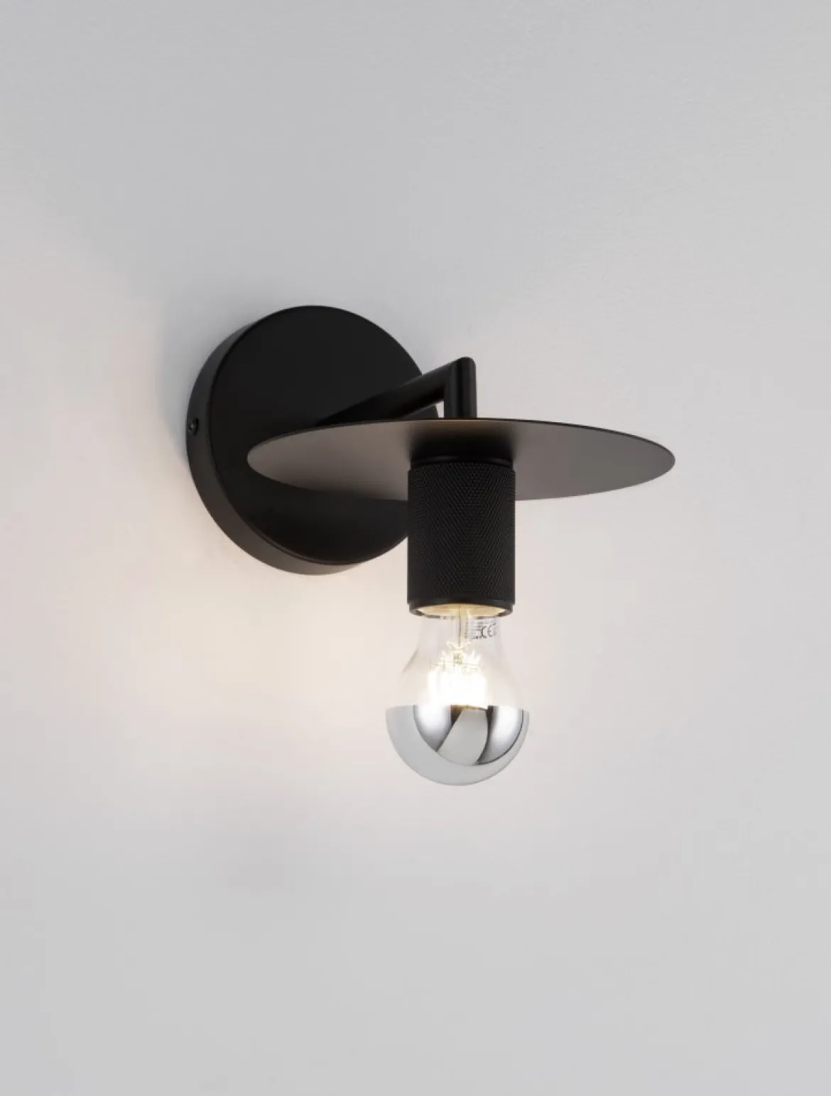 Nova Luce 9501232 ROYAL Wandleuchte mit Schirm Schwarz E27