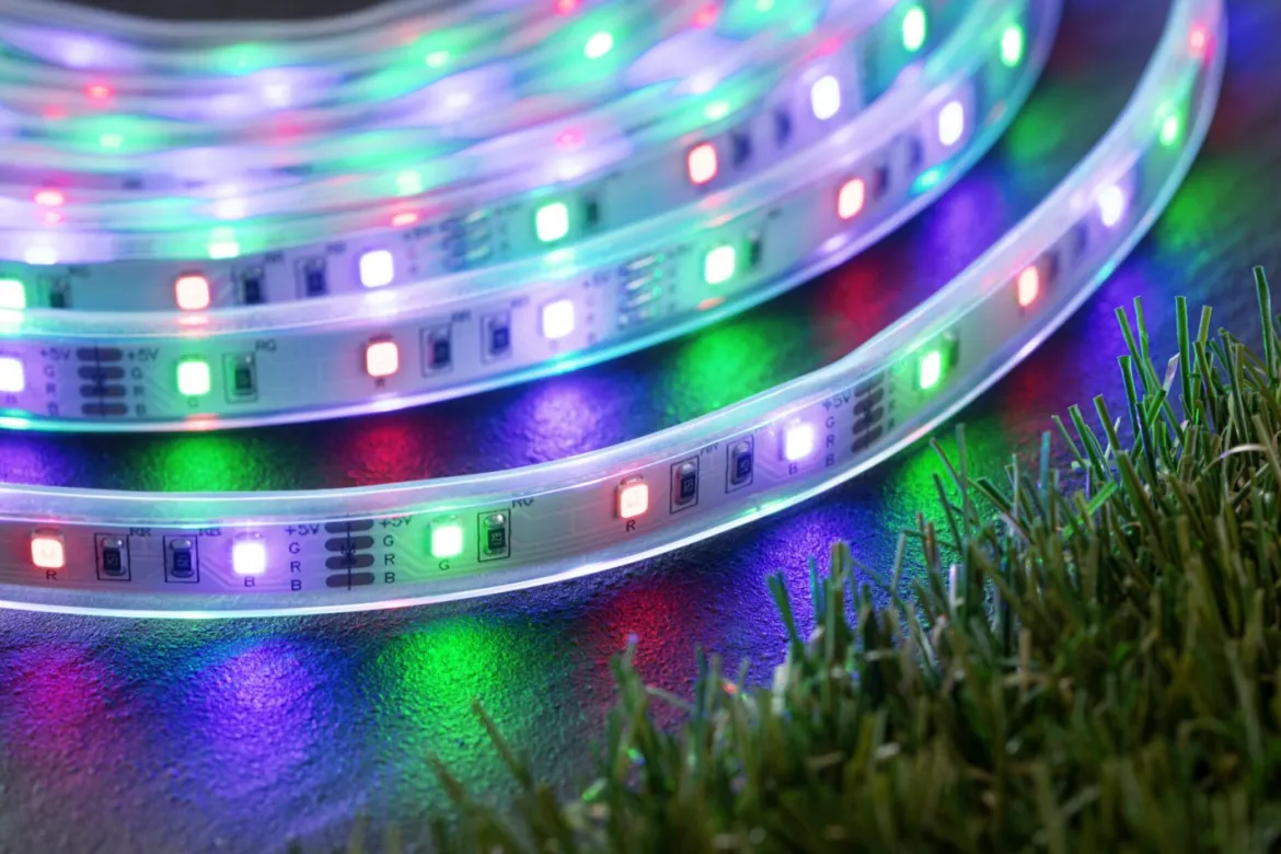 Paulmann 71196 LED Stripe Solar mit Fernbedienung 10m IP44 RGB dimmbar