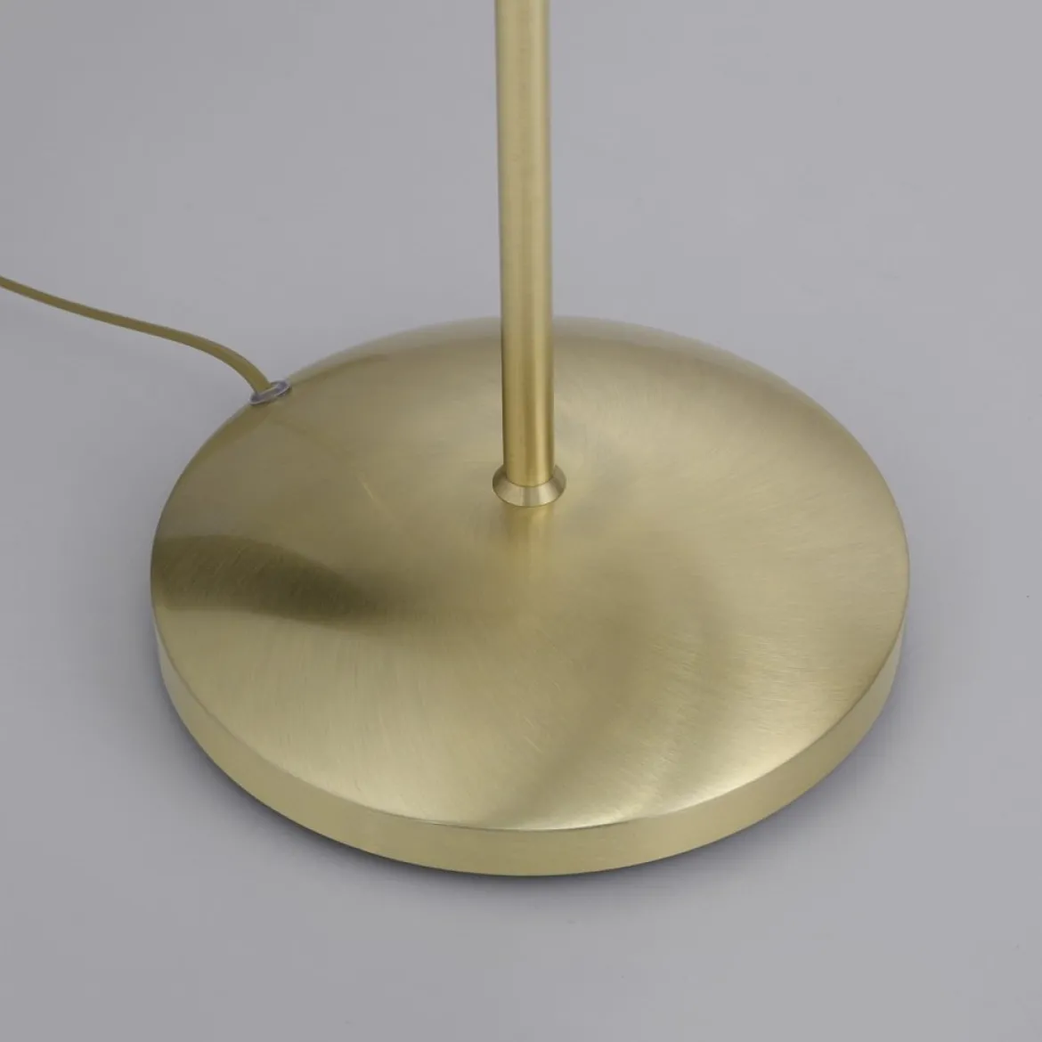 Paul Neuhaus 400-60 LED Stehleuchte messing matt Opalglas Touchdimmer 3000K