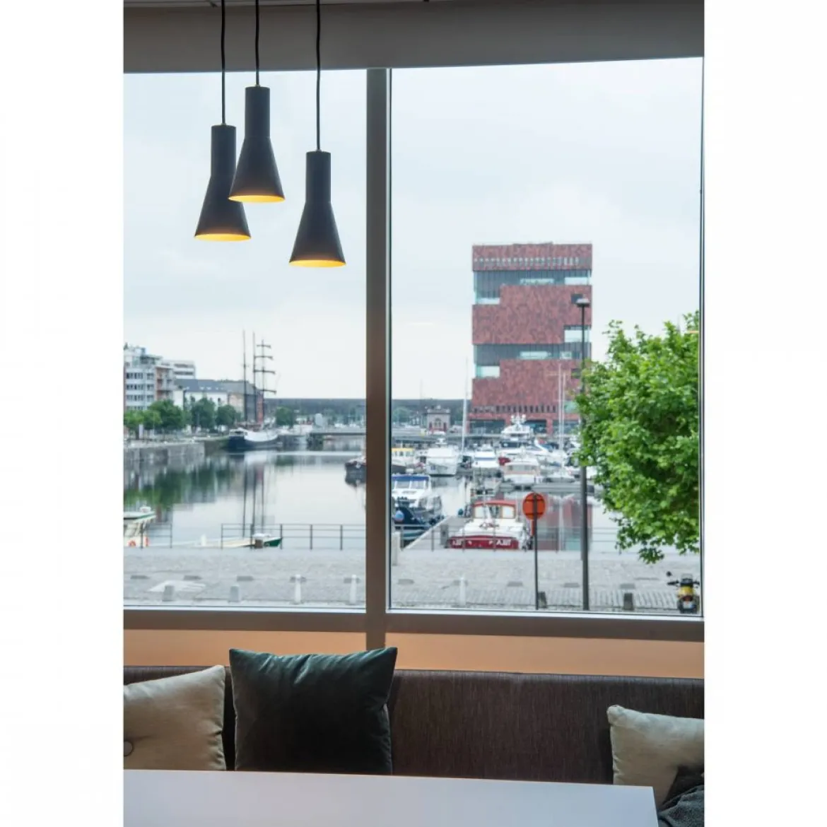 SLV Leuchte 1002951 PHELIA 130 E27 Indoor Pendelleuchte schwarz gold