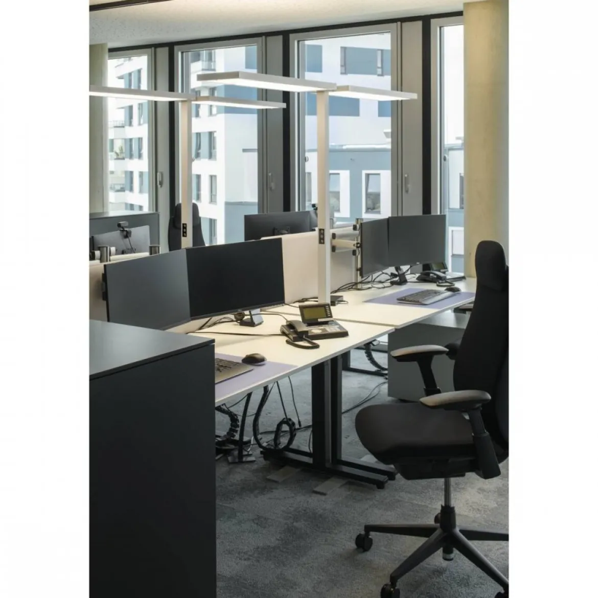 SLV 1007466 WORKLIGHT PRO Stehleuchte 150W 4000K Touch weiß mit Bewegungssensor